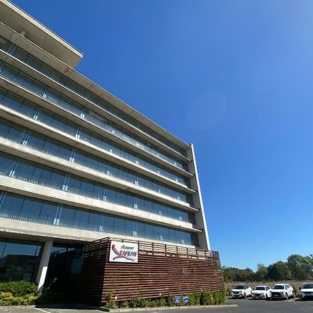 Wyndham Concepcion Pettra Hotell Eksteriør bilde The headquarters of the National University of Quilmes, in Bernal, Buenos Aires Province.