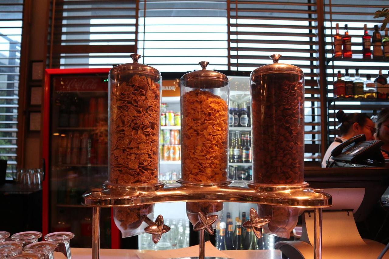 Wyndham Concepcion Pettra Hotell Eksteriør bilde Dried anchovies