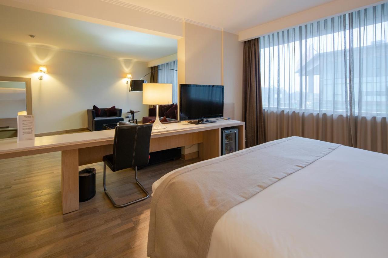 Wyndham Concepcion Pettra Hotell Eksteriør bilde Deluxe Room