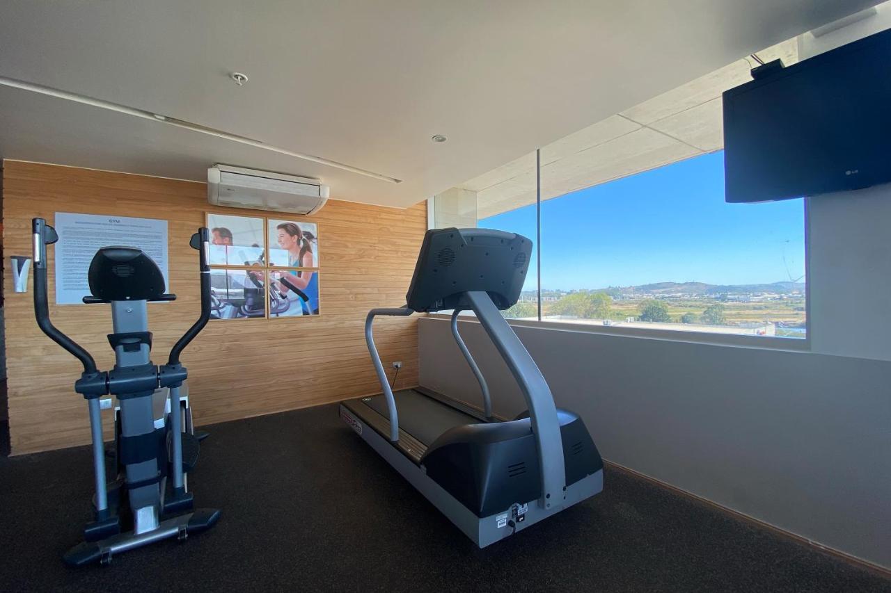 Wyndham Concepcion Pettra Hotell Eksteriør bilde The gym at the hotel